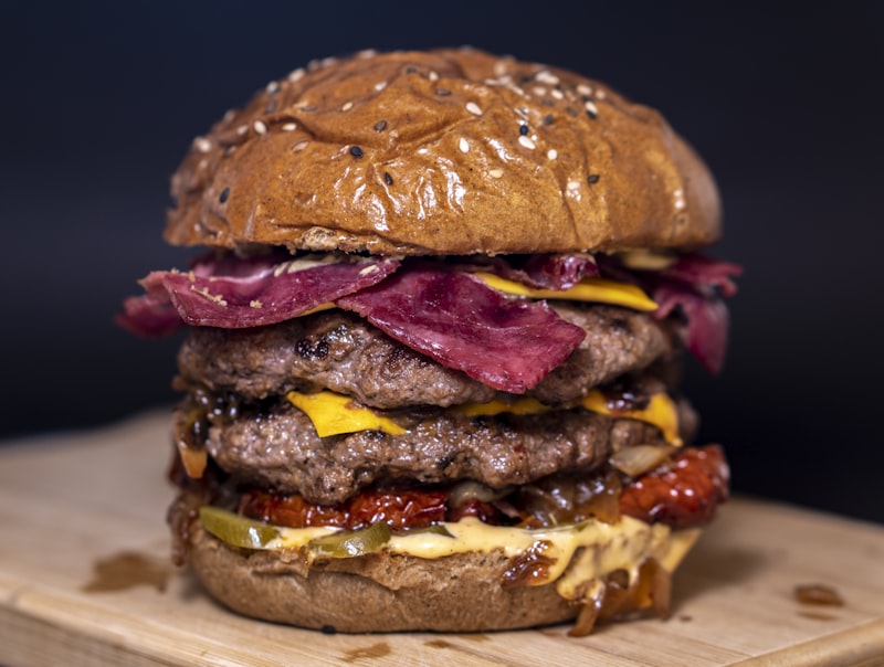Triple Cheeseburger / Pommes